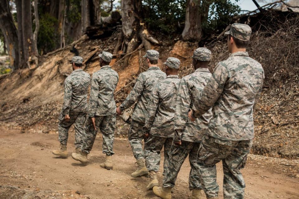 Vêtements pour l'armée